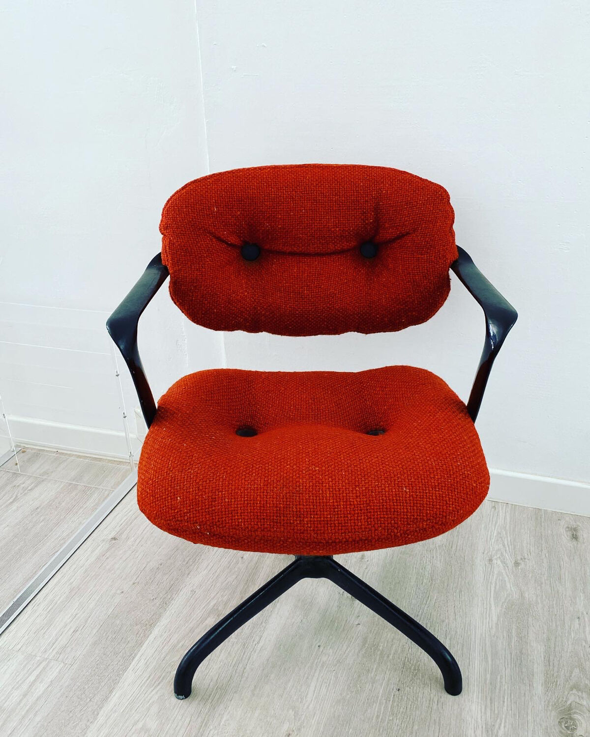 Morisson & hannah office chair for knoll