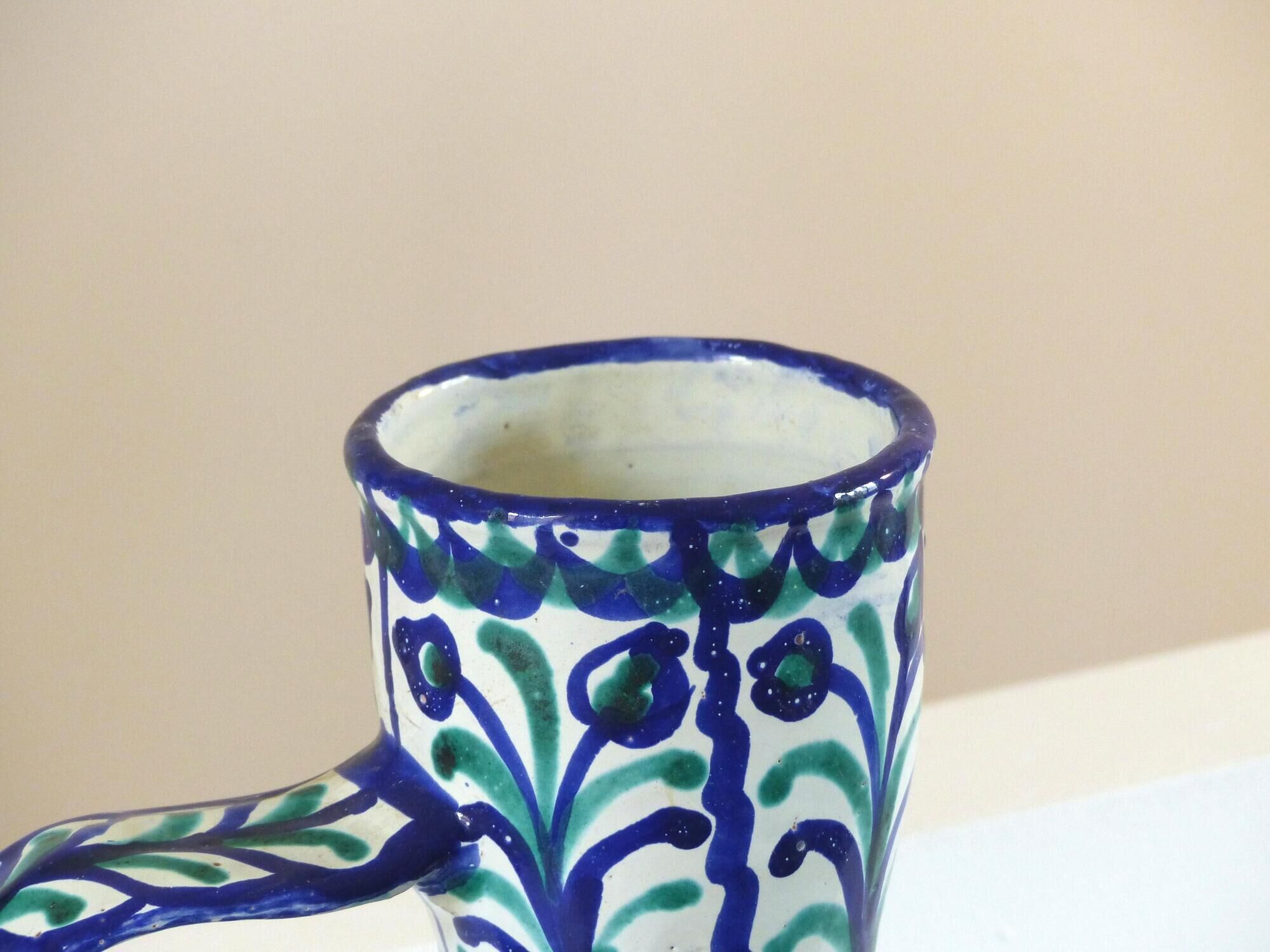 Spanish ceramic vase fajalauza vintage