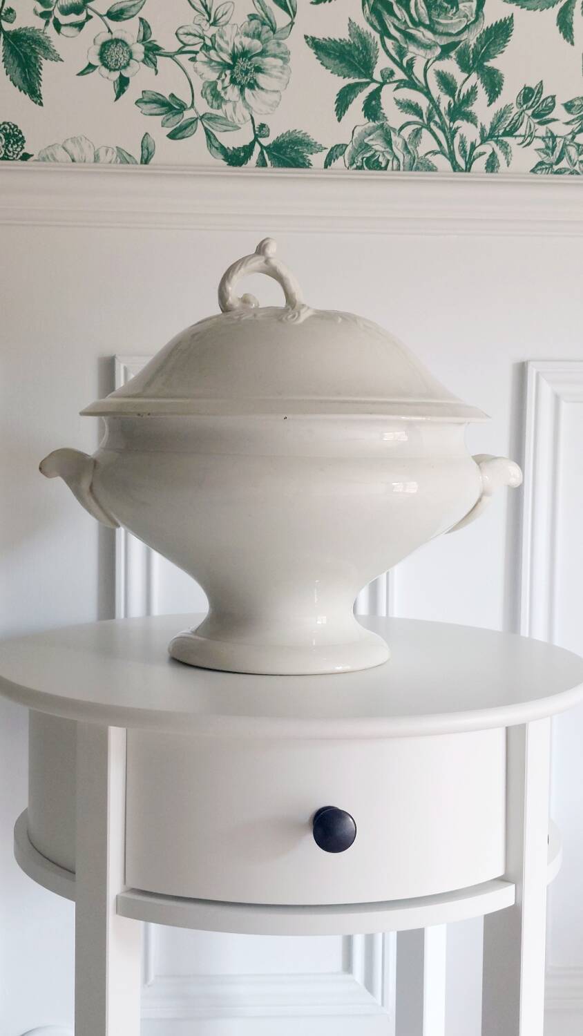 Soupière ancienne en faïence blanche – Lebacqz & M. Bouchart – Orchies