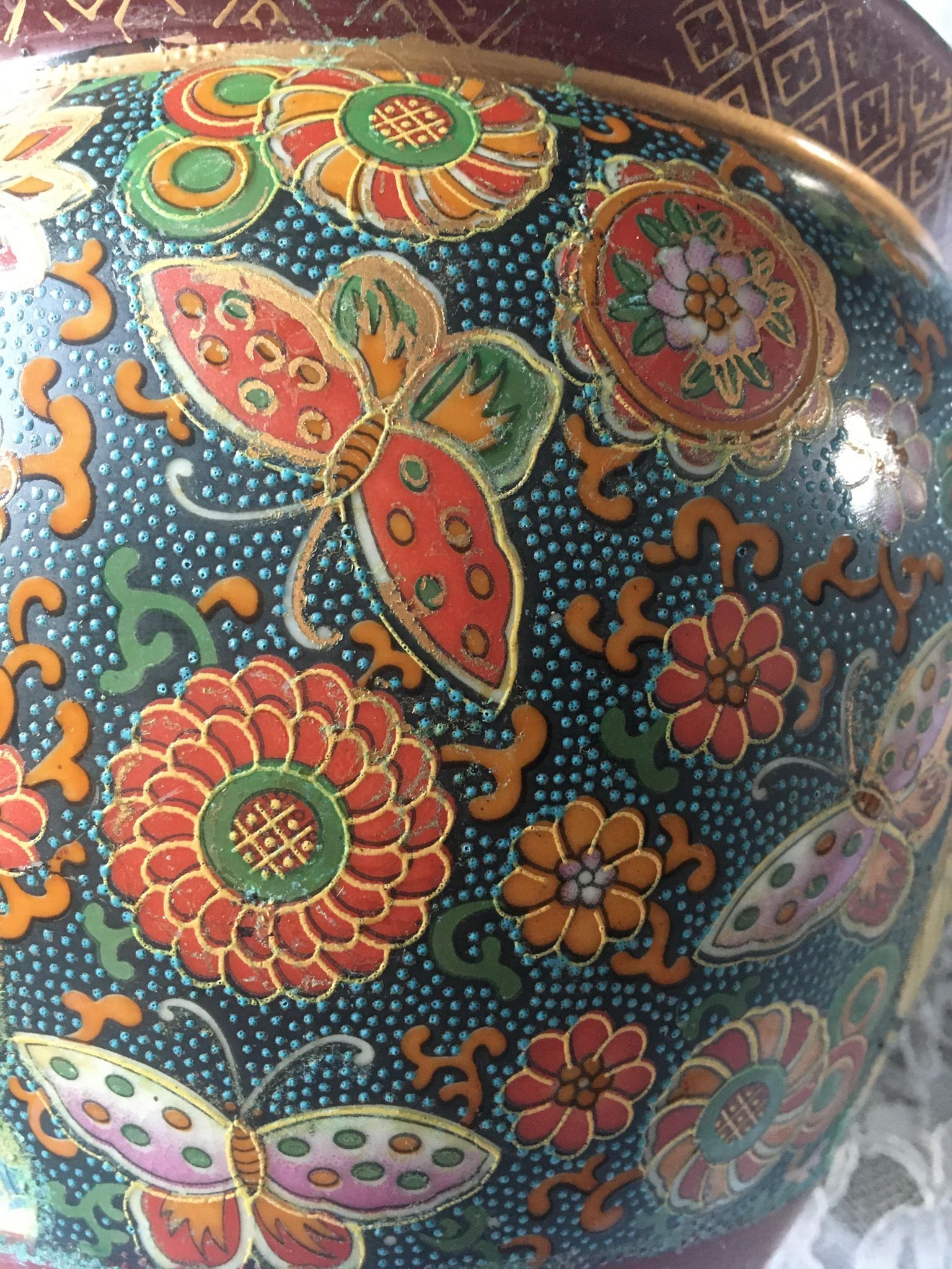 Antique Satsuma porcelain vase, Japan, late 19th-early 20th century