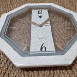 Lip wall clock
