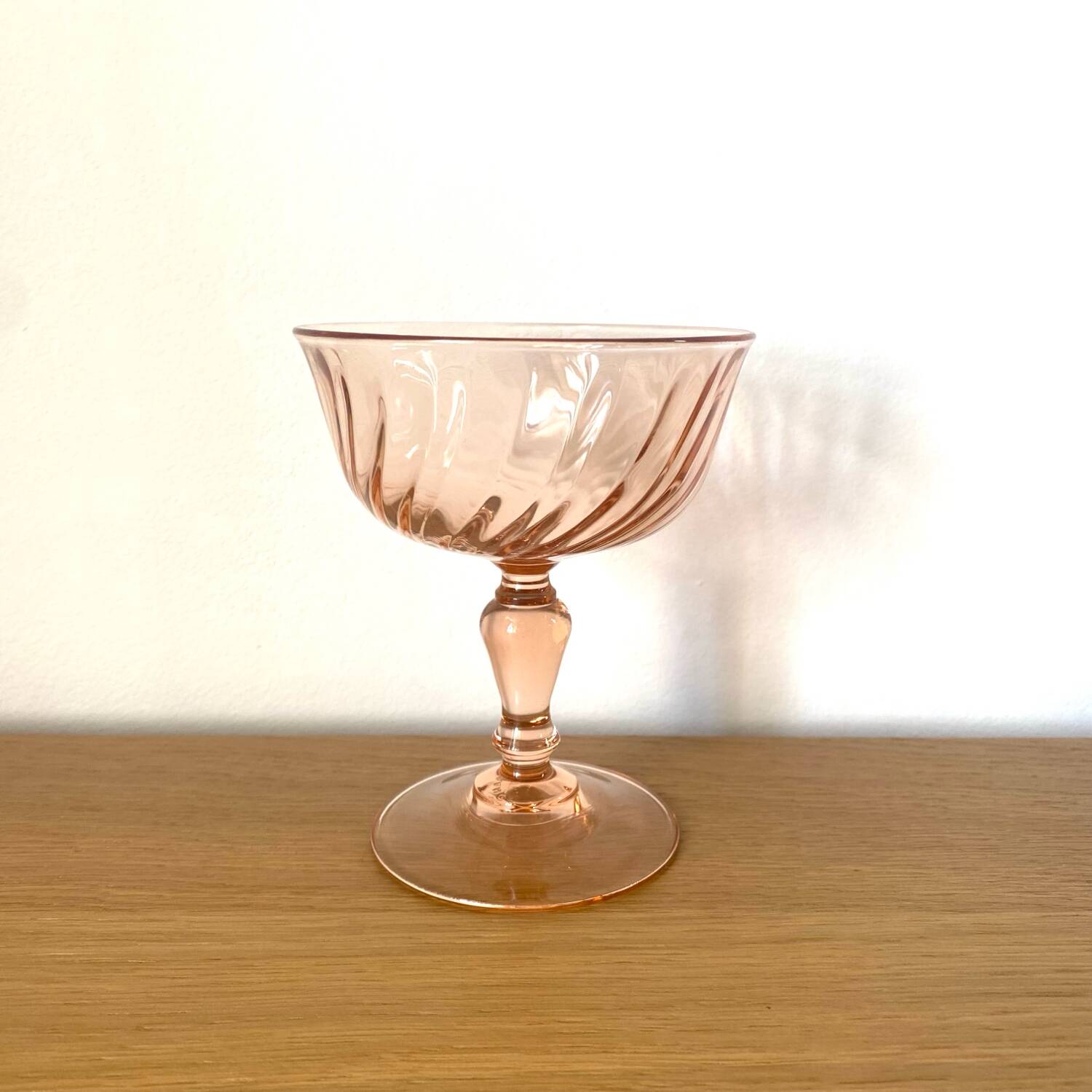 Rosaline champagne glasses - Luminarc - Arcoroc - vintage