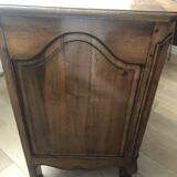 Antique style chest of drawers