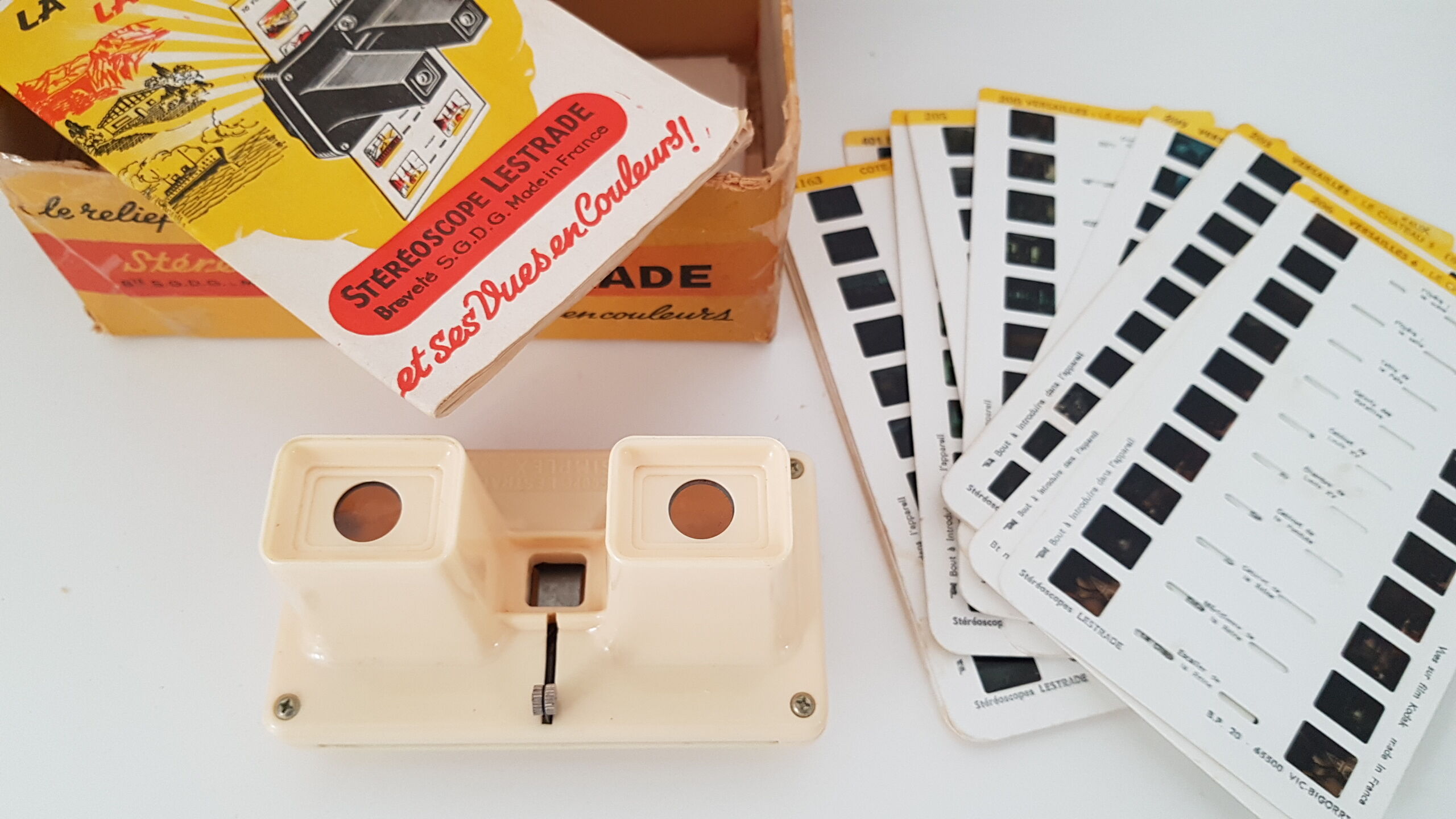 Stereoscope viewer from 1967