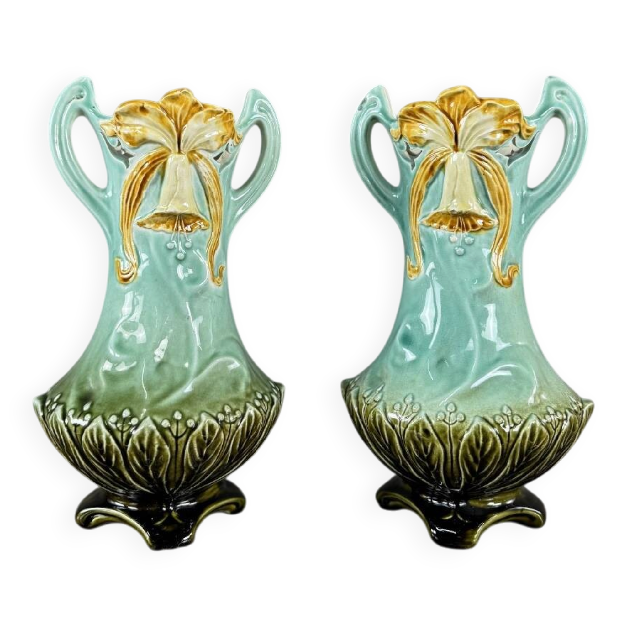 Pair of Art Nouveau vases in glazed ceramic with floral decoration, 20th Century