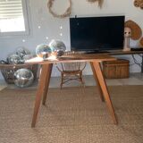 Table basse pieds compas