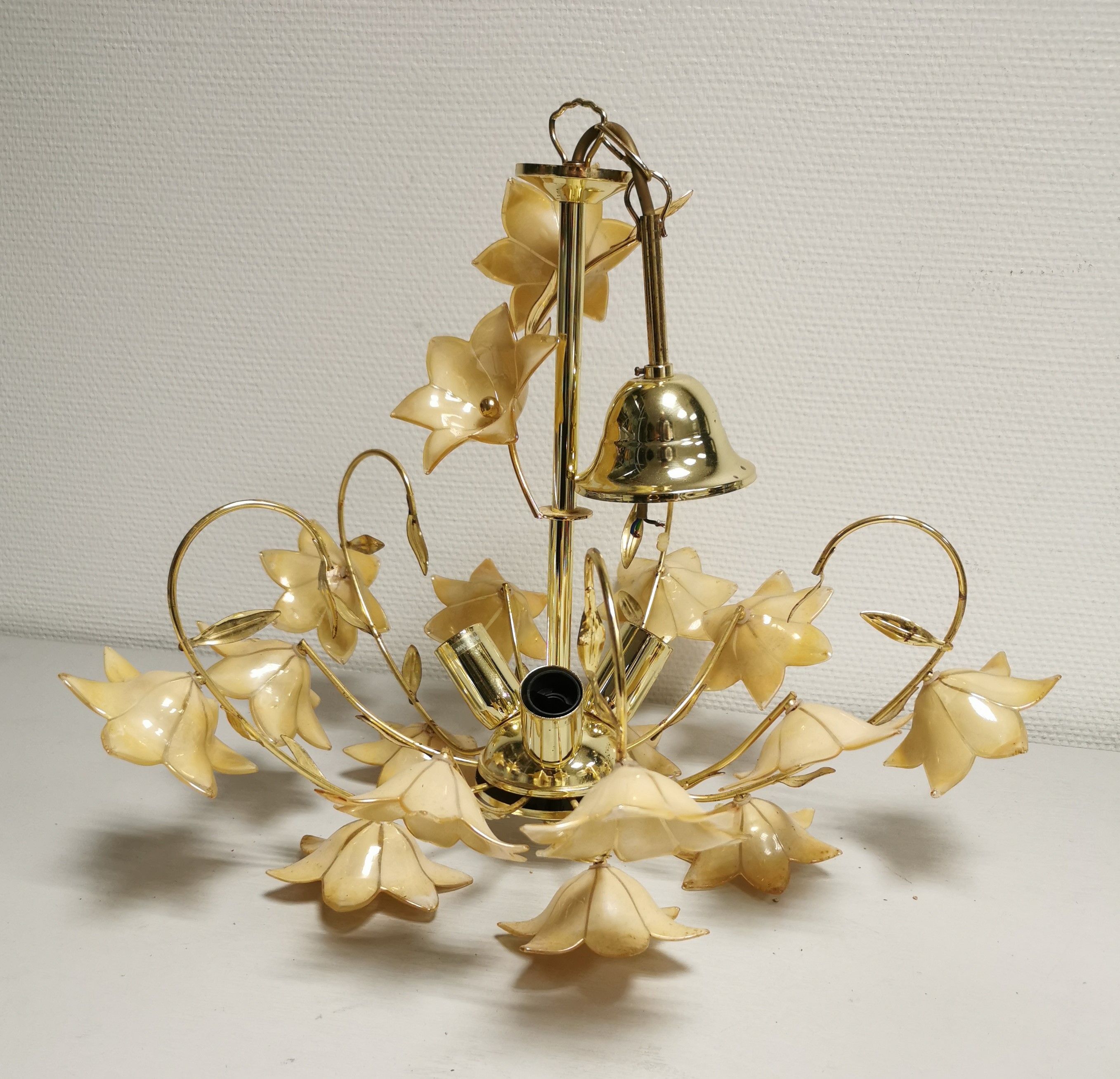 Vintage chandelier style 1960-1970 Murano, glass flowers