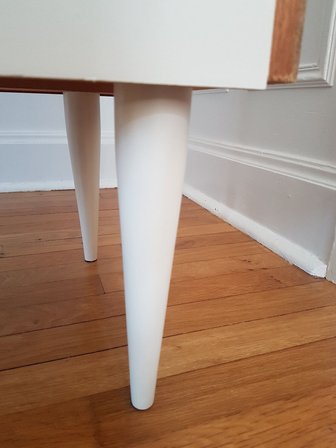 Vintage chest of drawers bobbin feet