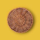 Grand panier ancien en osier tressé – forme amphore – vers 1950