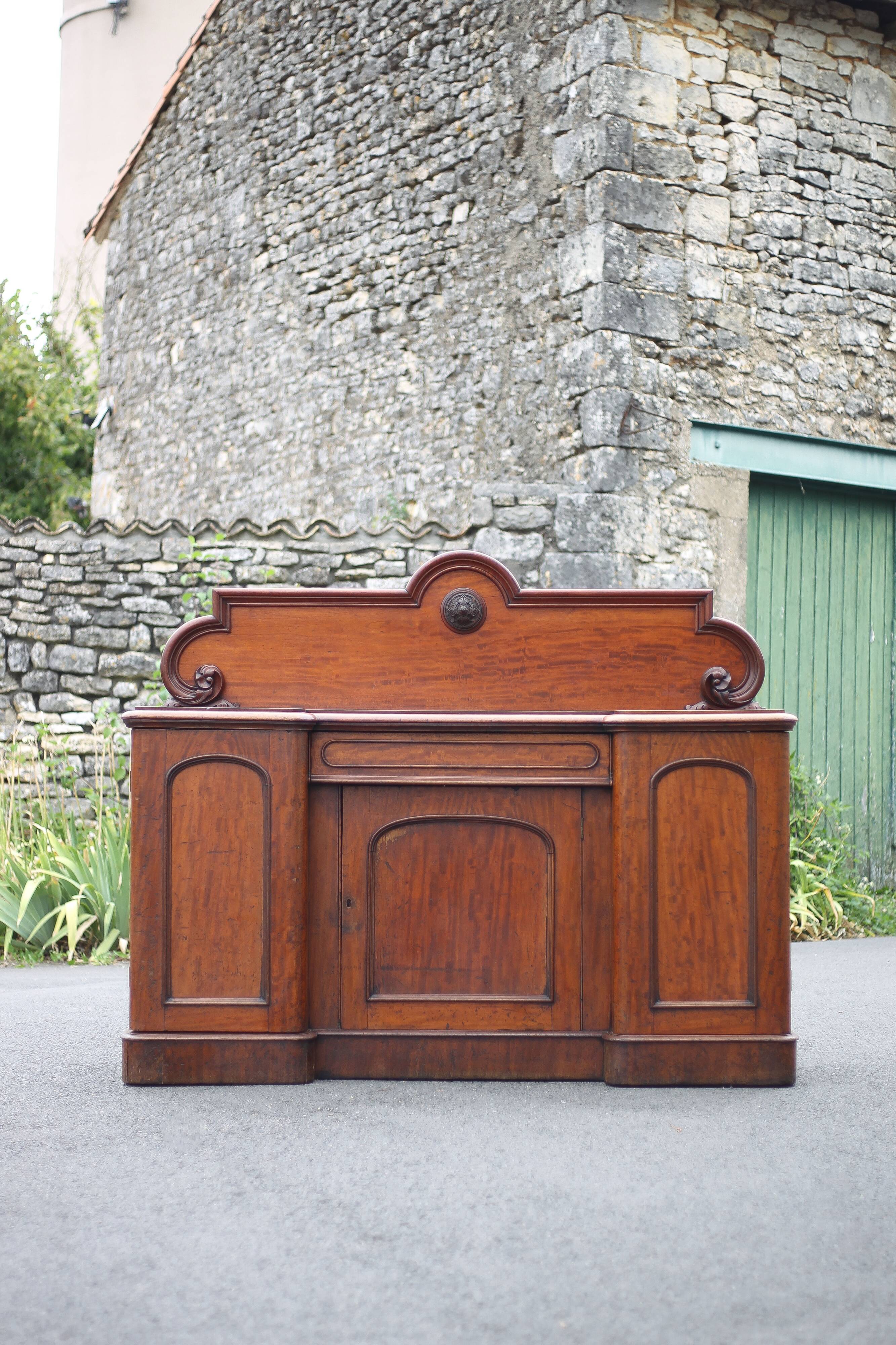 Antique mahogany furniture, English counter furniture, English servant, buffet furniture