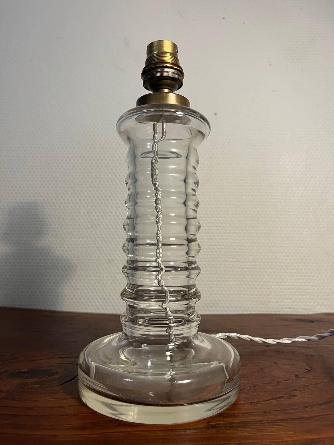 Clear glass lamp bulb