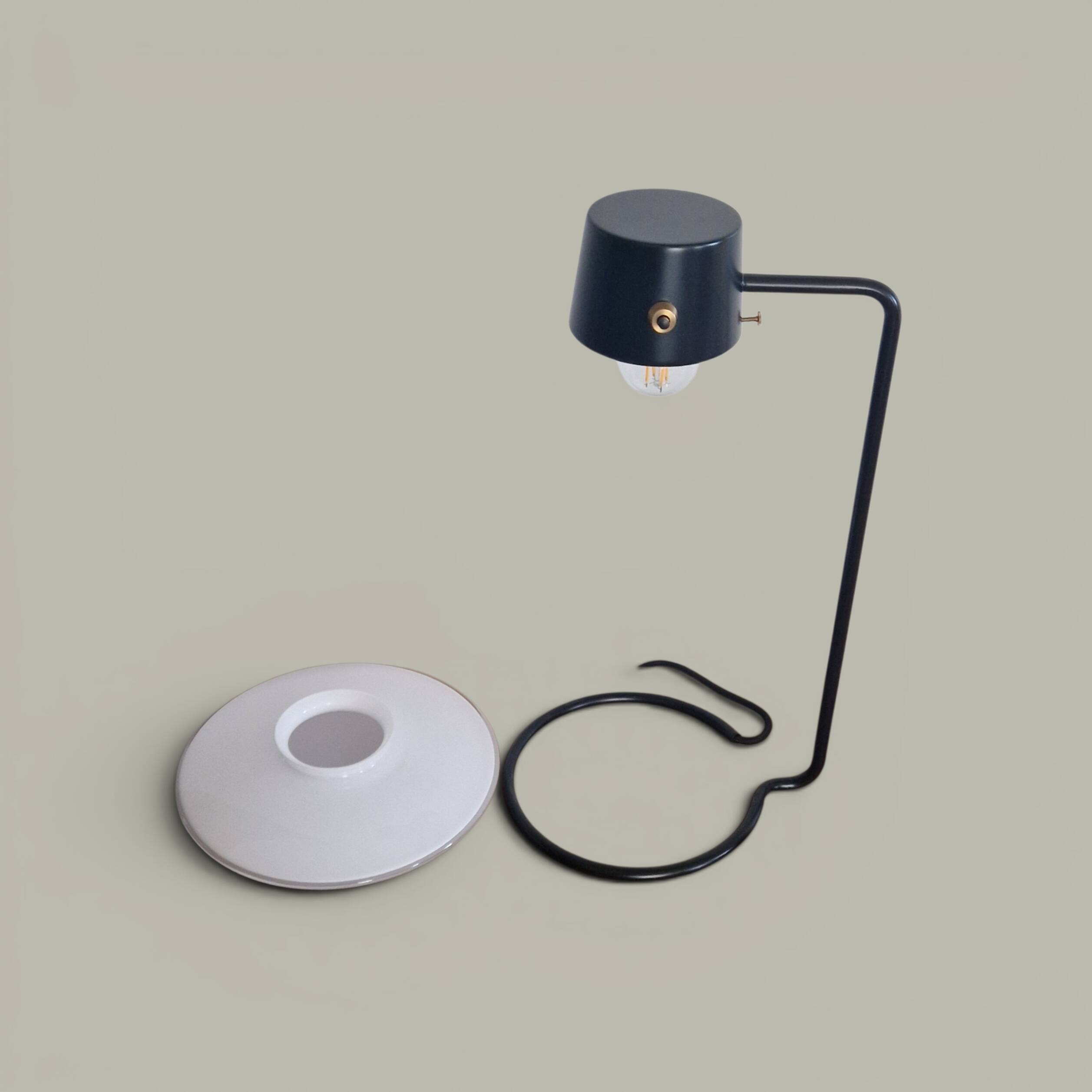 Lamp A.J. Oxford - Louis Poulsen - Design Arne Jacobsen 1963