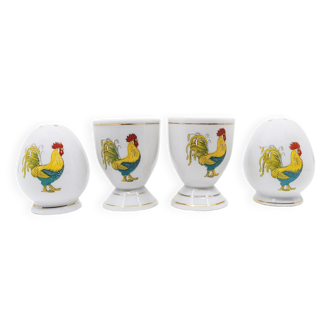 Vintage 1950s Duo of cockerels and their egg-shaped salt shakers, rooster décor