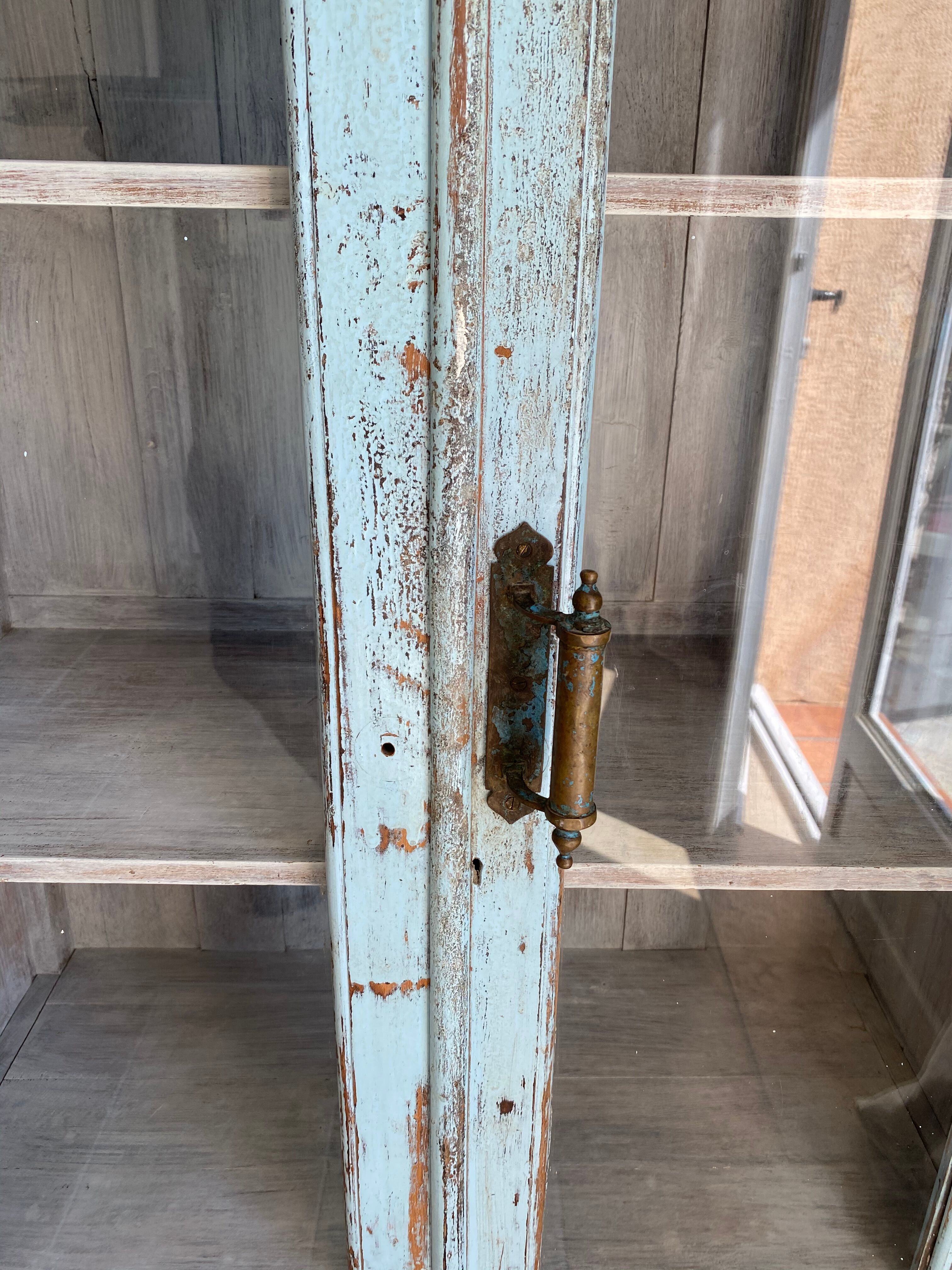 2-door painted glass window