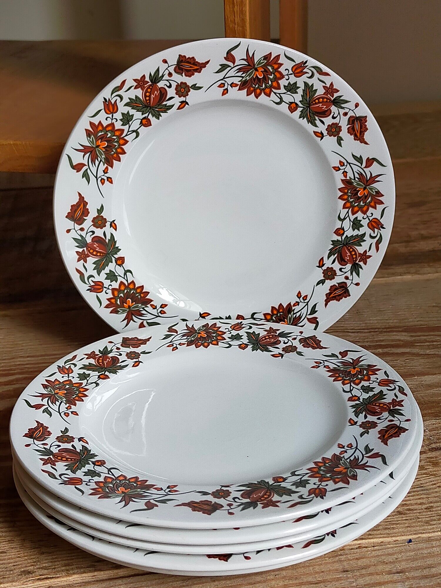 Six vintage English fine porcelain dessert plates