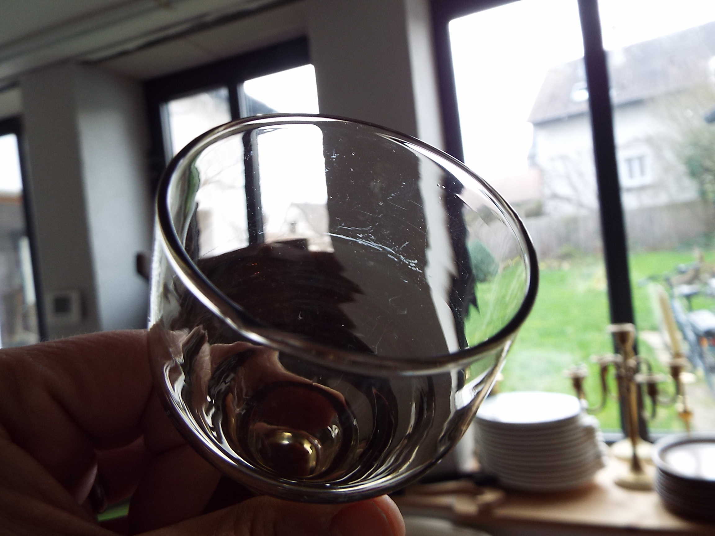 8 wine glasses in smoked glass 10cl