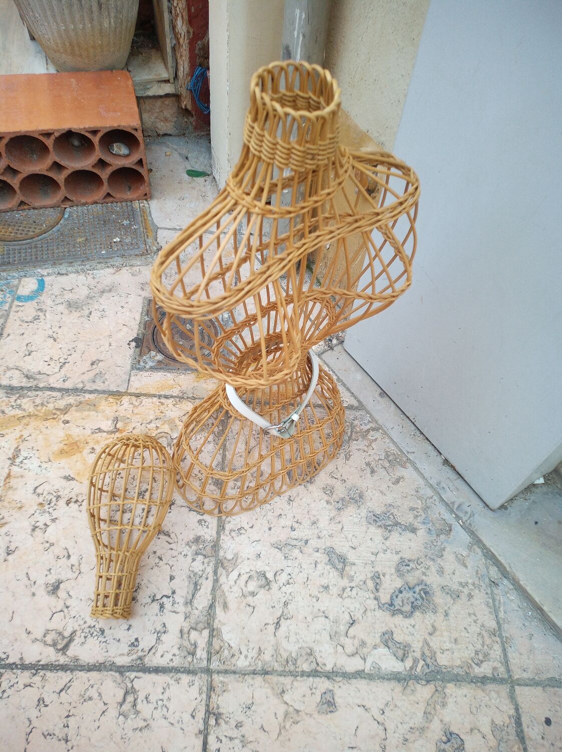 Bust year 1950 in rattan