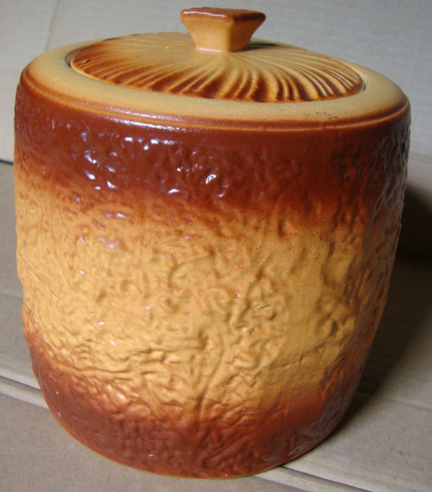 Large terrine covered pot in the shape of a pâté crust pillivuyt mehun