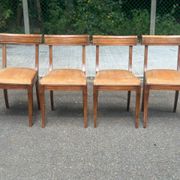 4 dining chairs from the 19th century in velvet and solid wood.