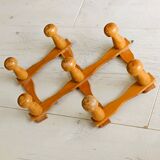Extendable coat rack