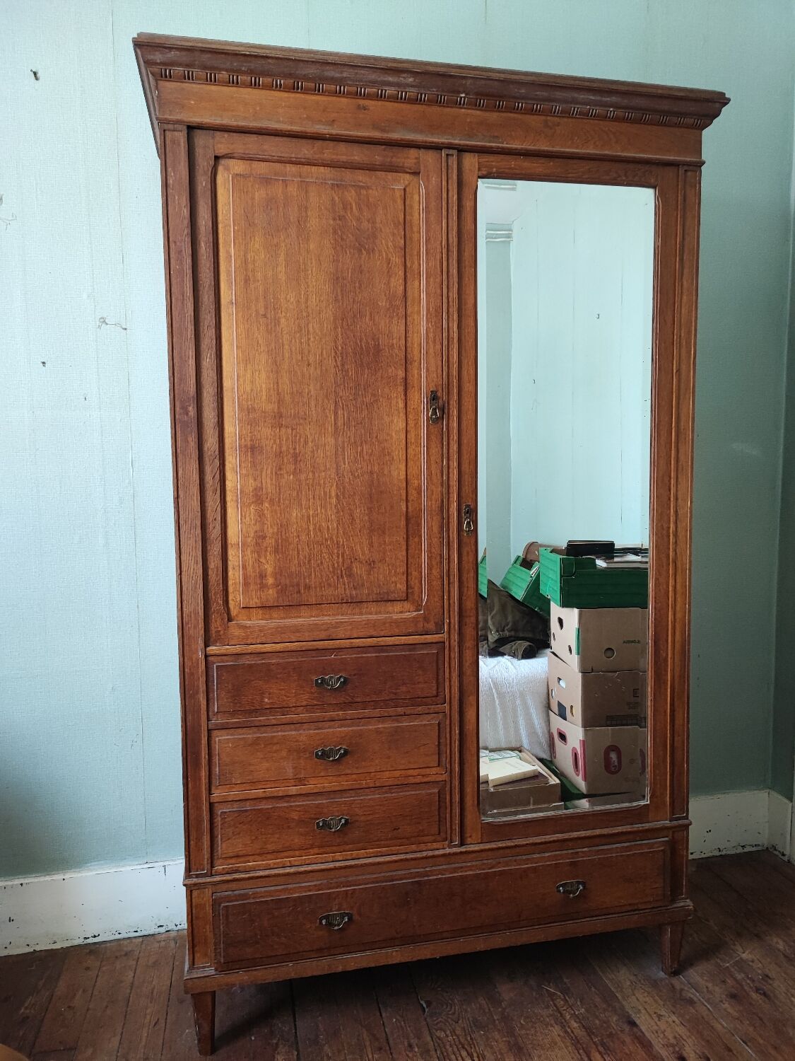 Vintage wardrobe with ice linen and wardrobe