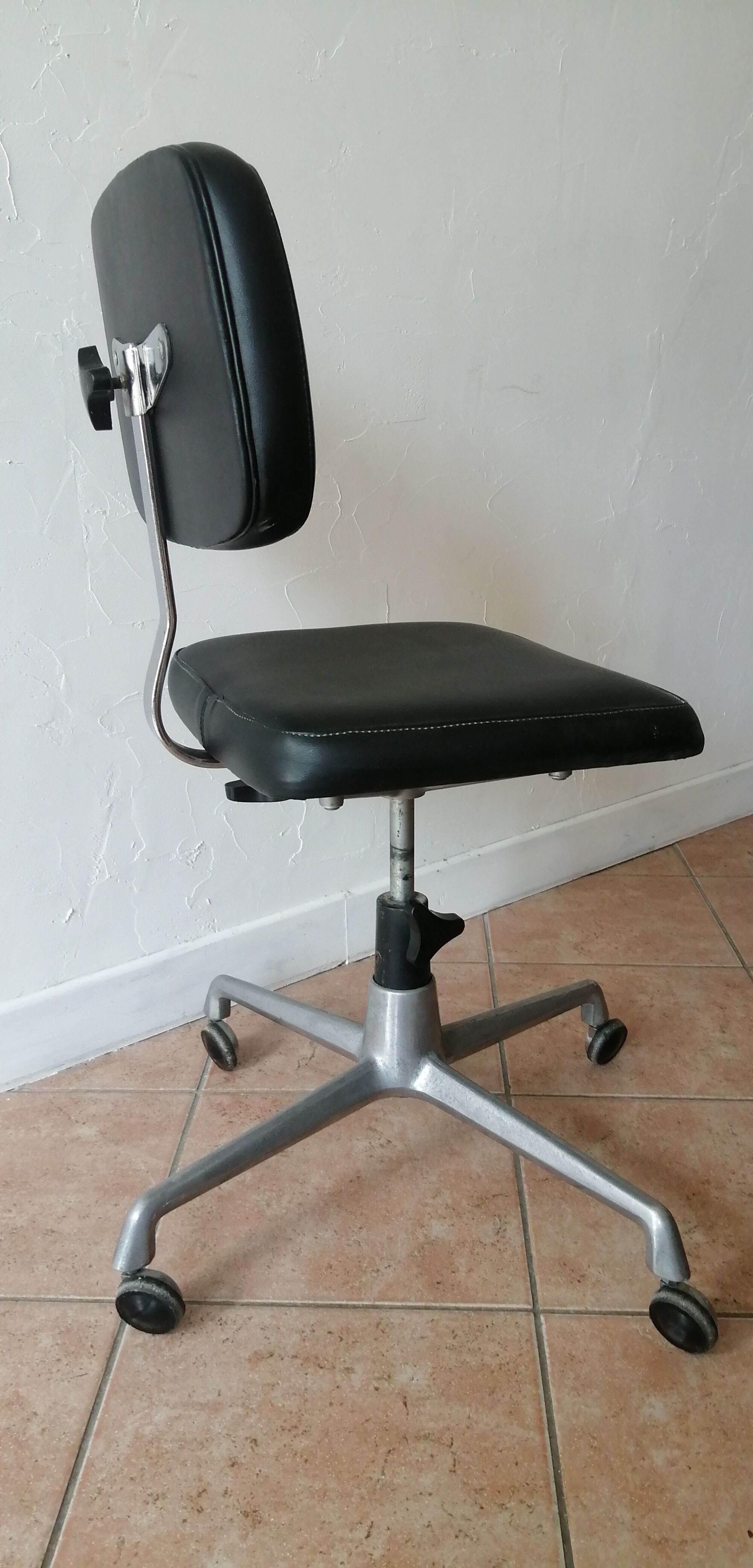 Fauteuil de bureau industriel vintage en skai