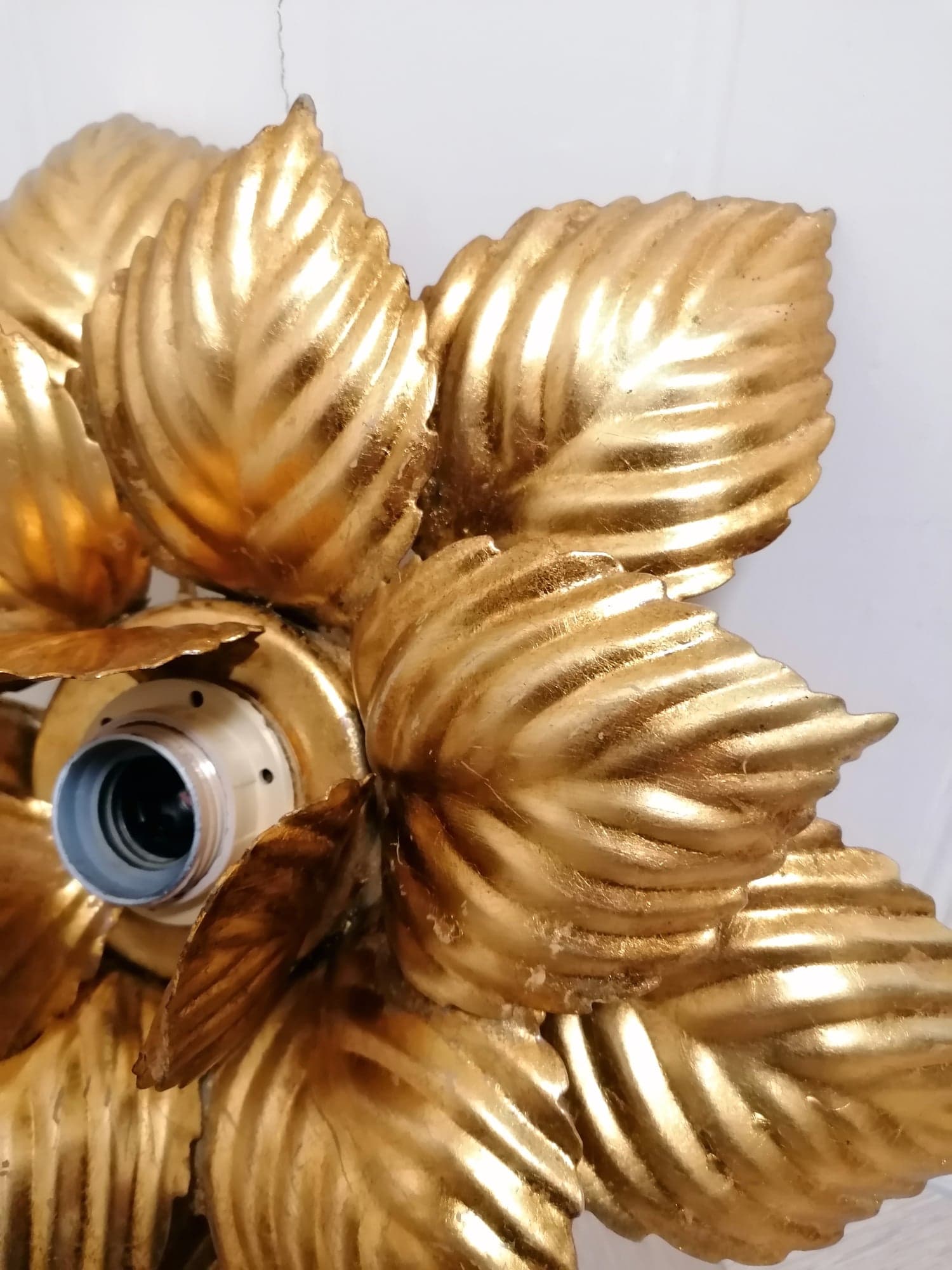 Golden flower ceiling