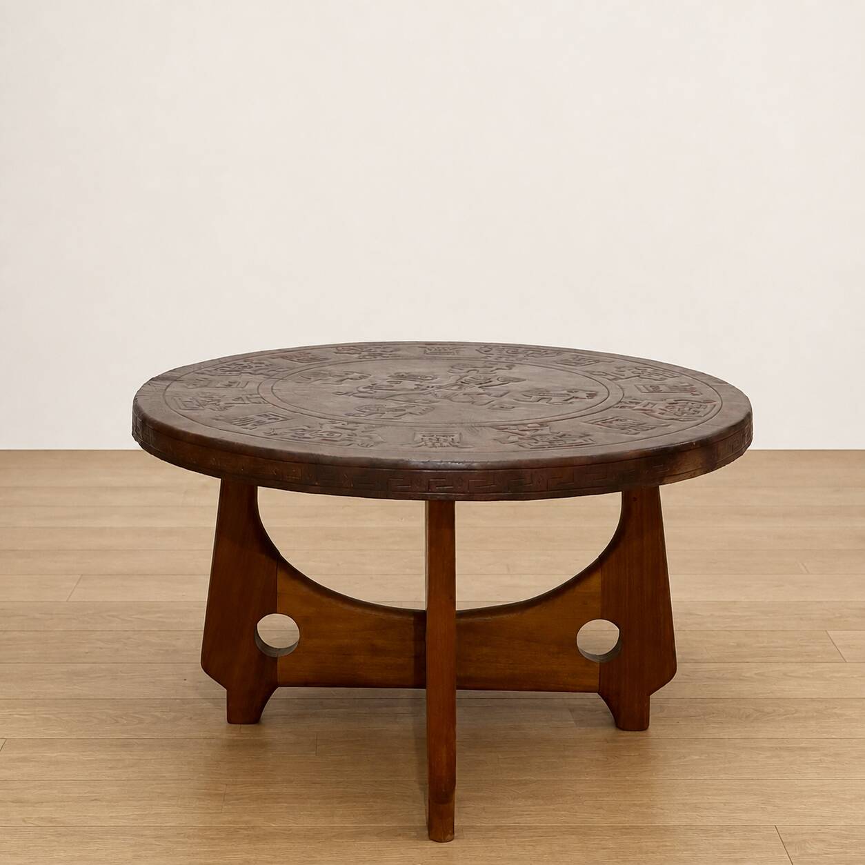 Table basse en cuir Angel Pazmino