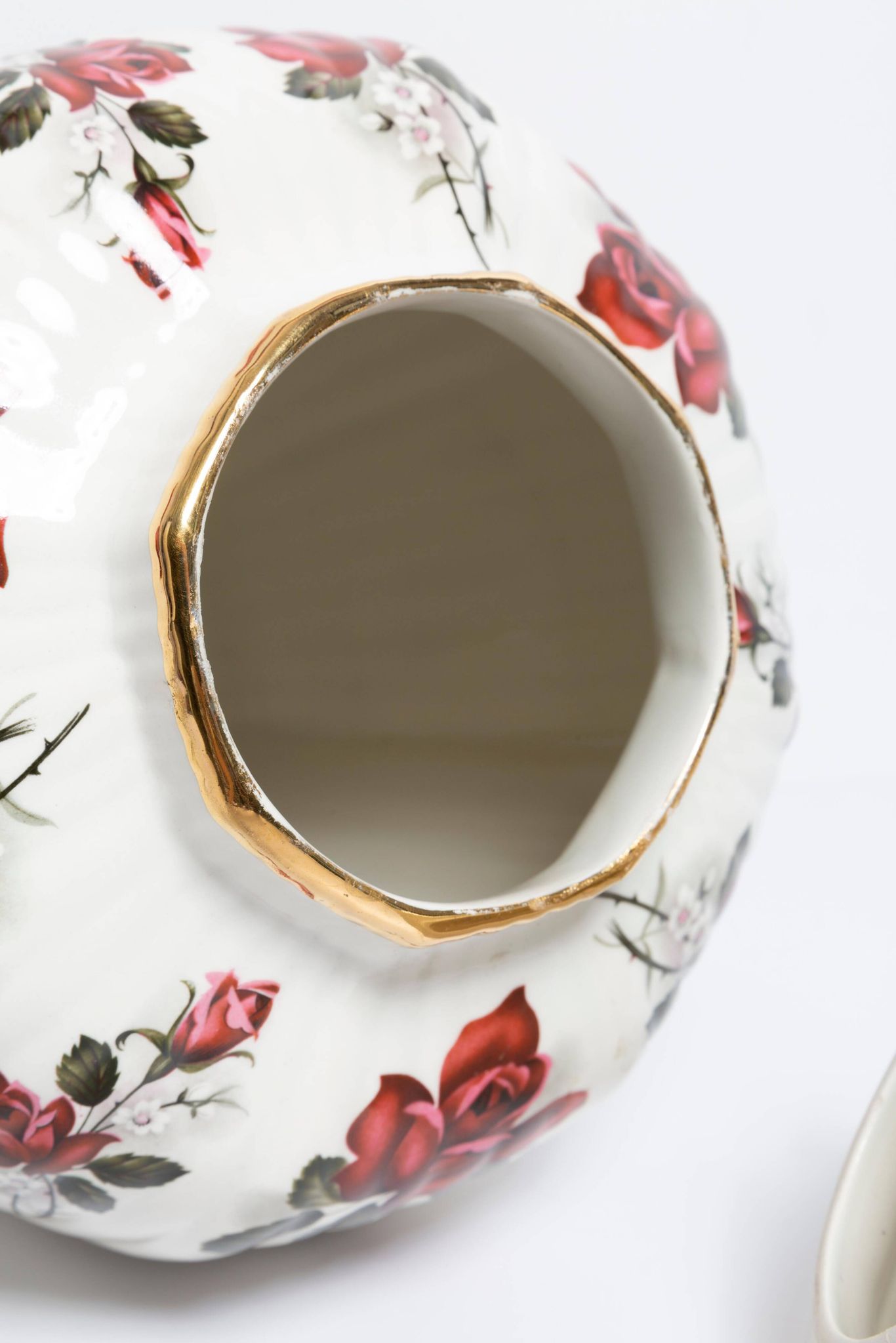 Large hand-painted ceramic vase with roses, sweet box, 20th century, Belgium, 1960s.