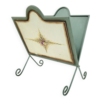 Vintage magazine rack in painted sheet metal