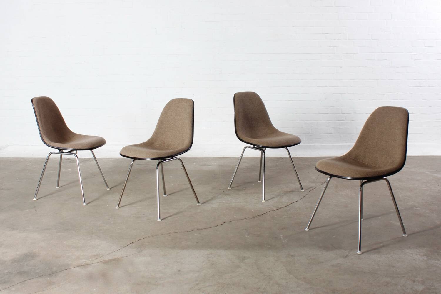 Vintage 4er Set Stühle Eames Vitra Miller Mid Century Design