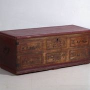 Coffre ancien en bois du pin – Europe centrale (vers 1900)