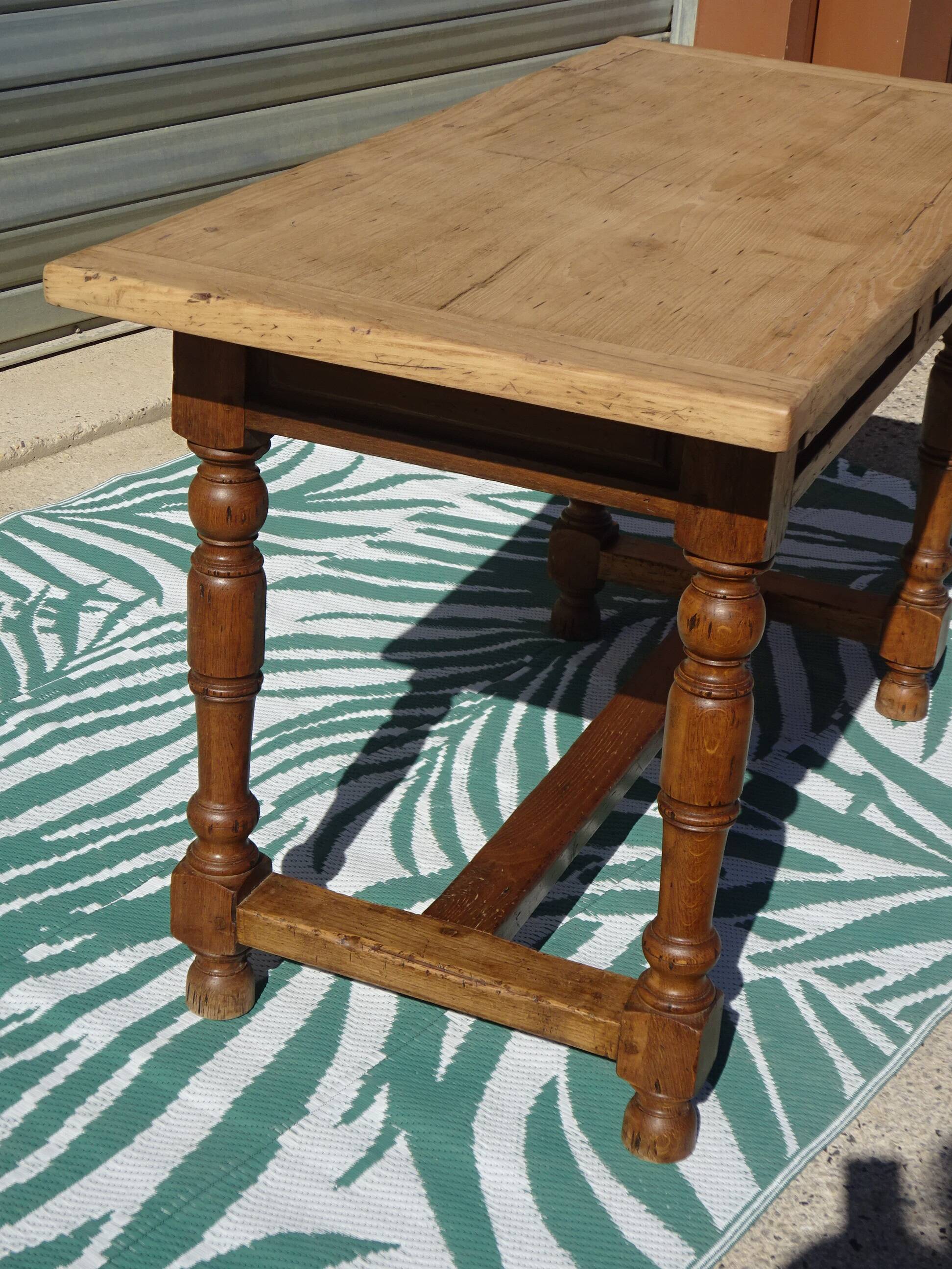 Oak solid wood desk