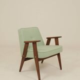 Mid-century modern armchair, oak wood, natural wool.
