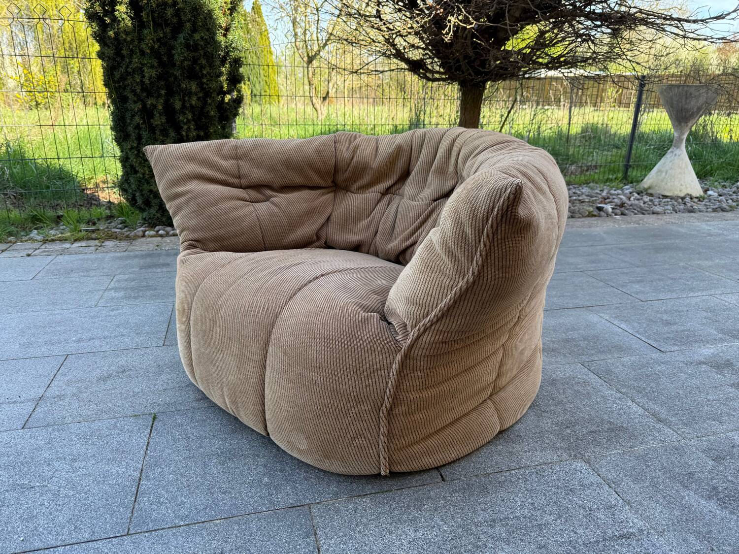 Michel Ducaroy armchair model Brigantin, Ligne Roset edition 1980.