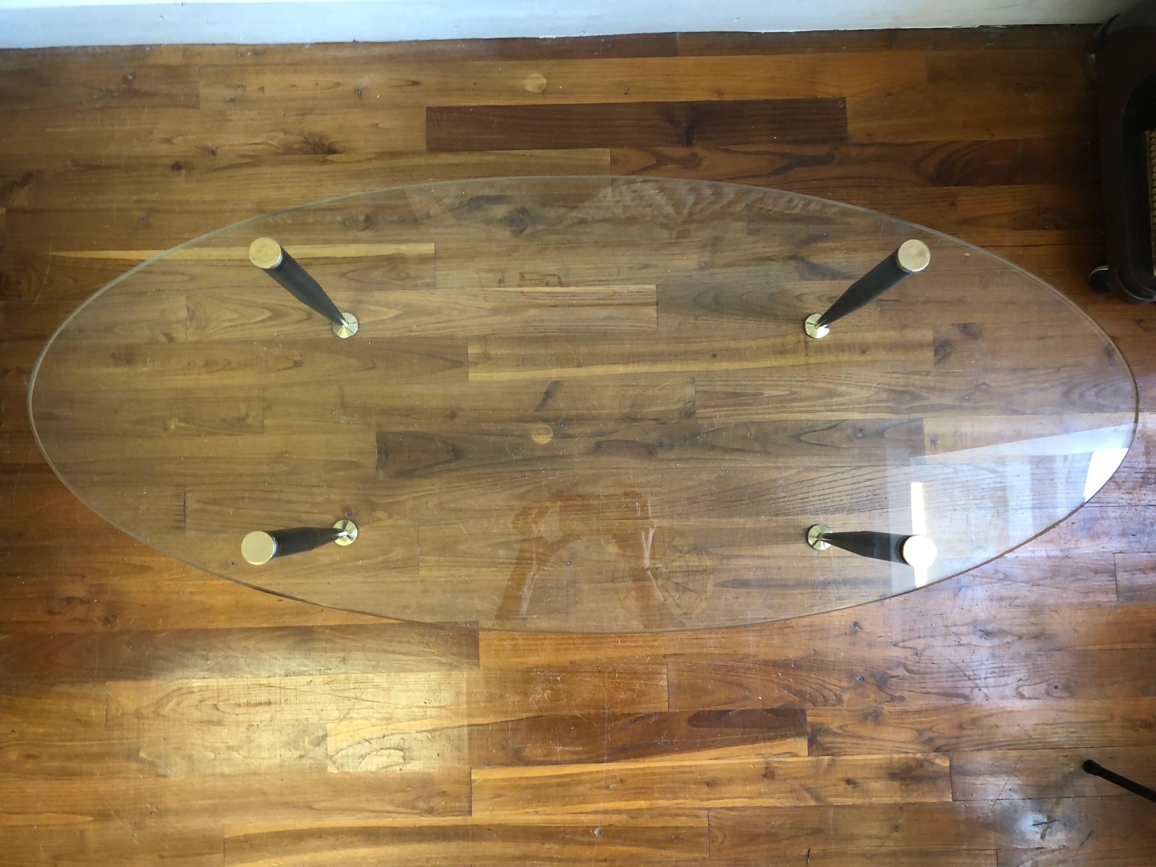 Set of trundle coffee tables in glass and brass