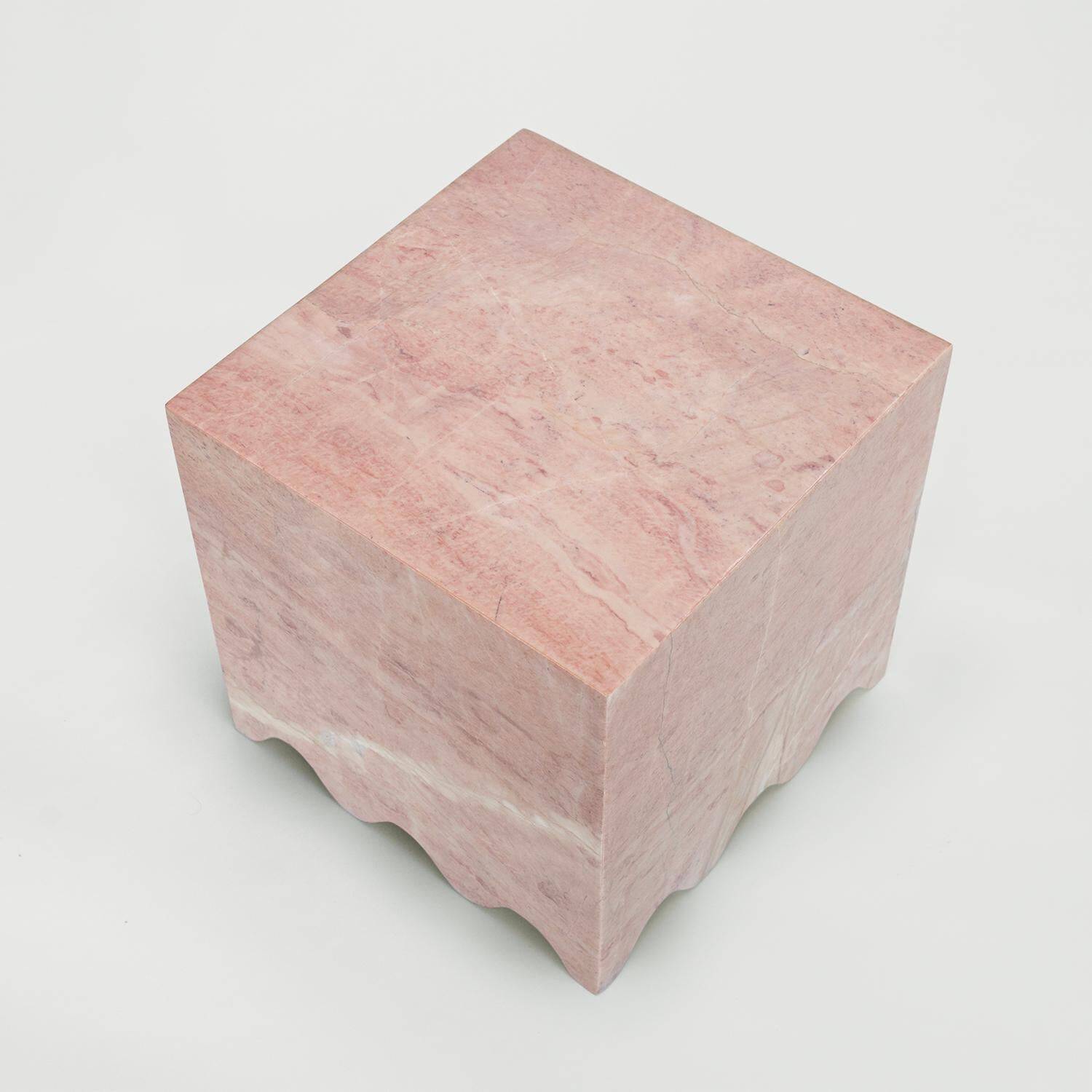 Table d'appoint en marbre rose "Flow