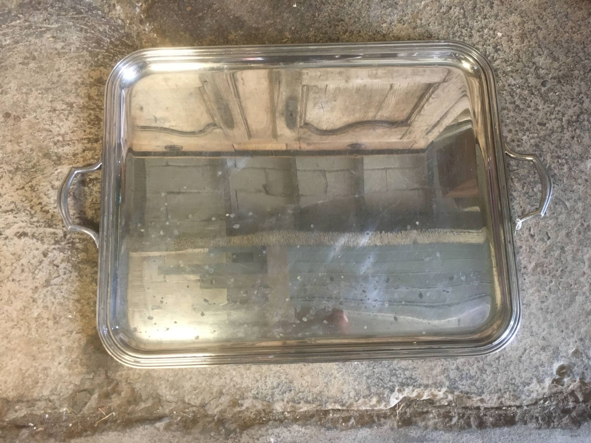 Plateau de service en métal argenté