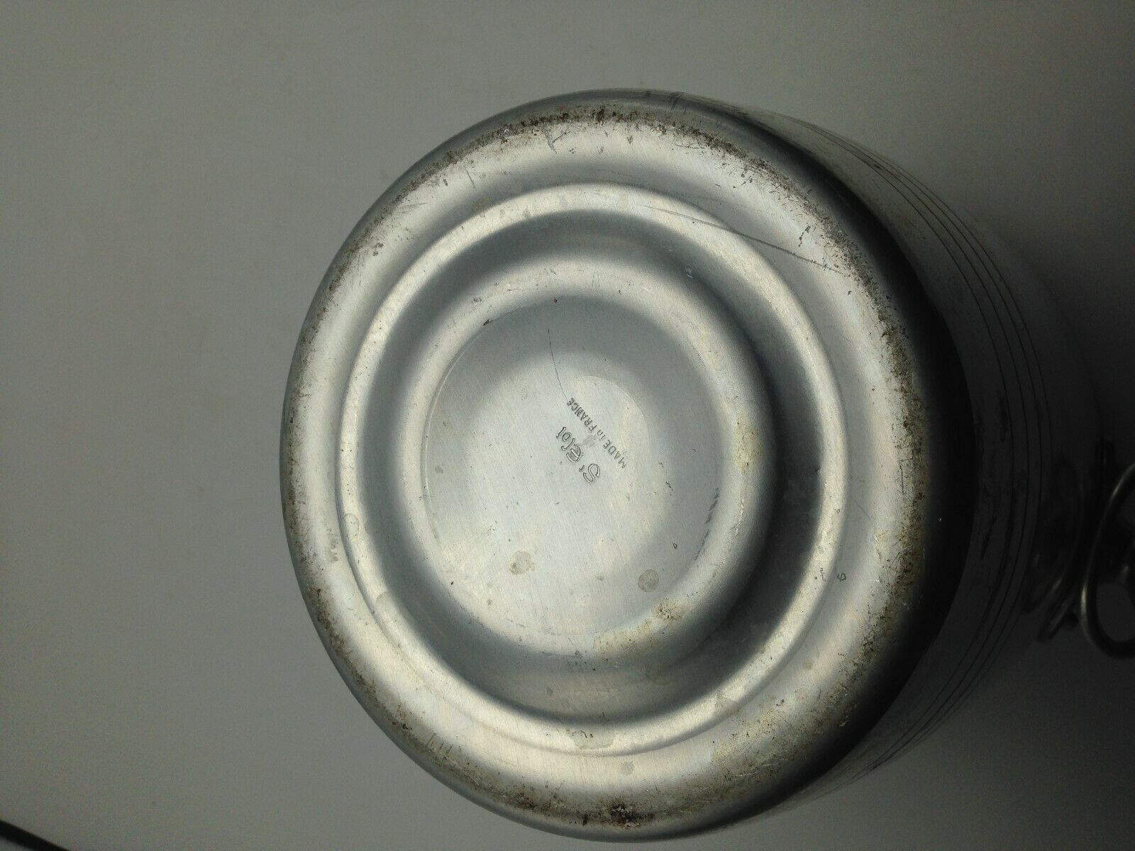 Aluminium champagne ice bucket marks Saint Eloi on the reverse