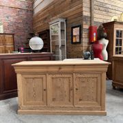 Three-door buffet from the early 20th century.