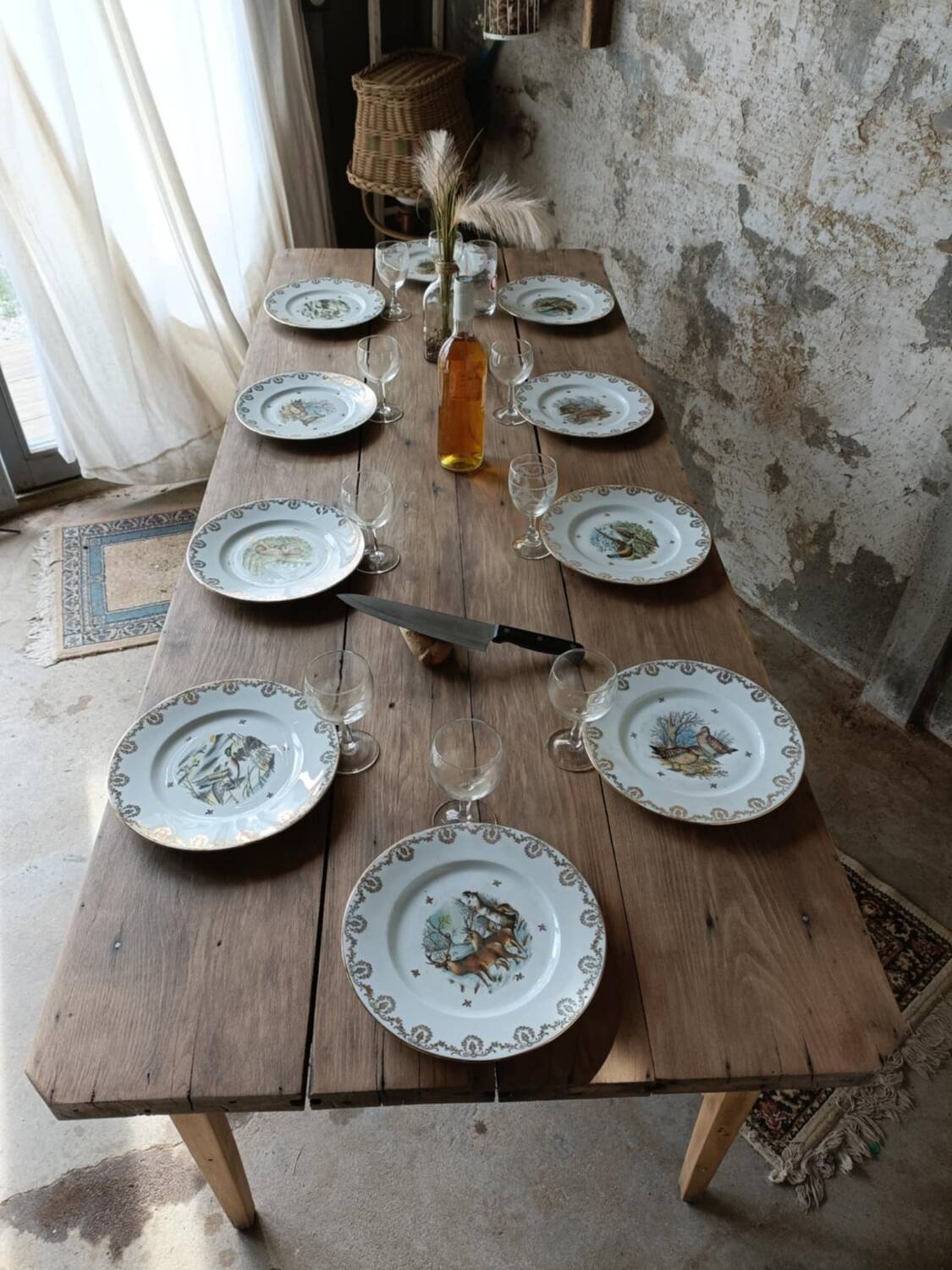 Farm table