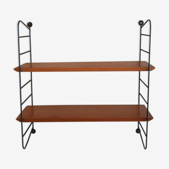 String tomado shelf