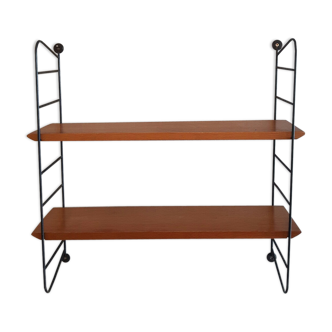 String tomado shelf