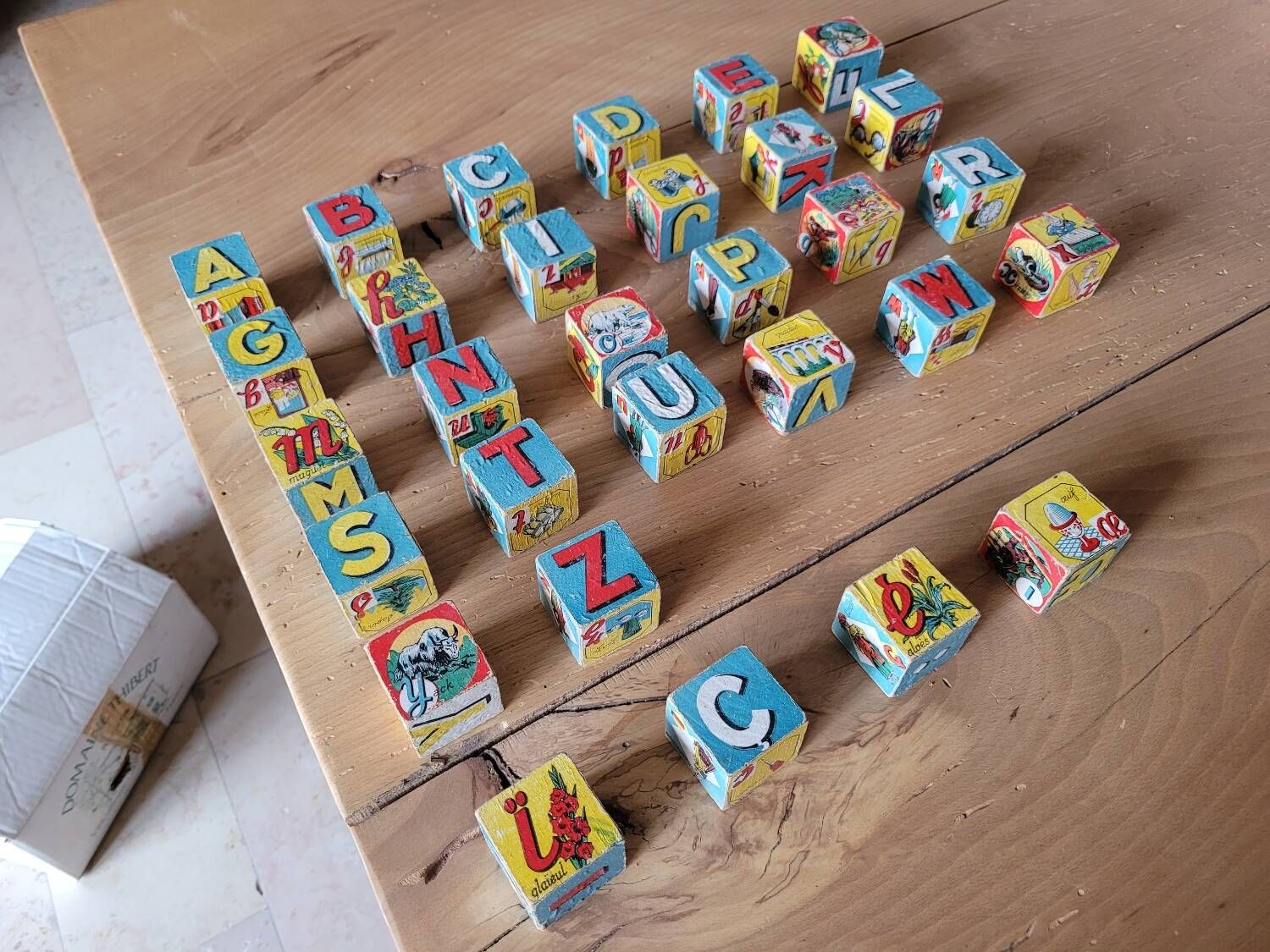 Jeu De Cubes Alphabet Ancien C.1900 - 35 Cubes En Bois, Boîte D'origine - Jouet éducatif Vintage