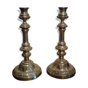 Paire de bougeoirs bronze