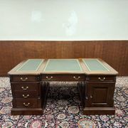 Classic English Vintage Desk Partnerdesk