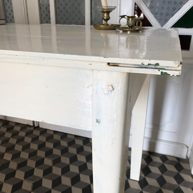 Old white wooden table