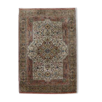 Tapis oriental 204 x 130 cm