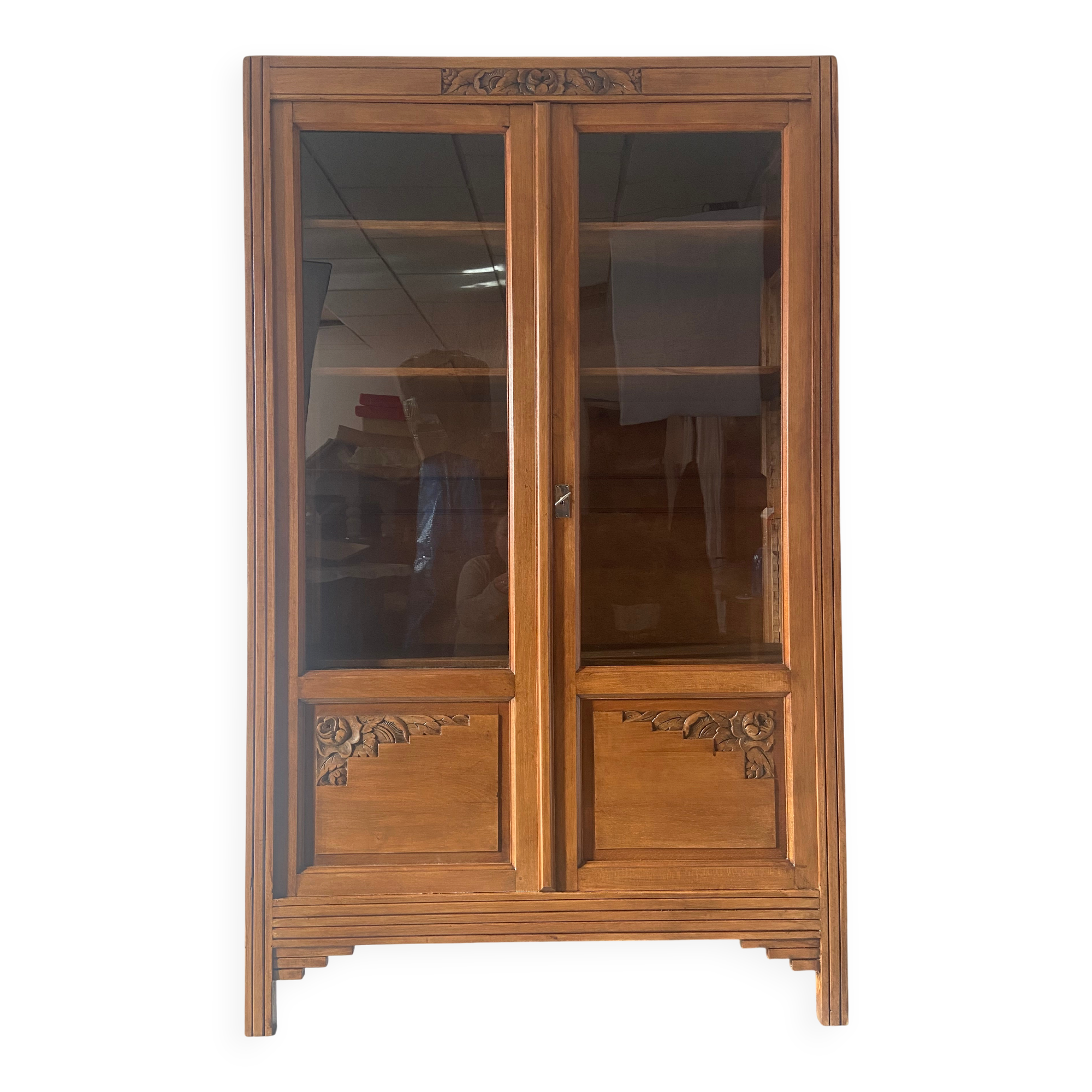 Vintage library/shelf