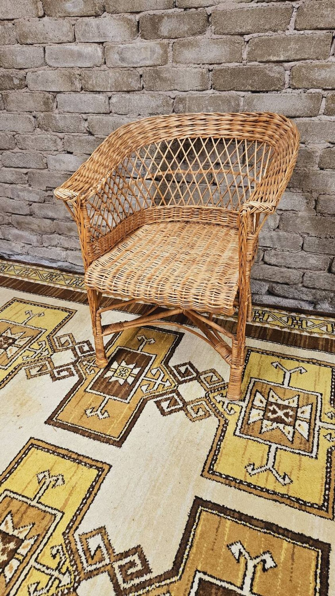 Vintage 1960s wicker rattan armchair